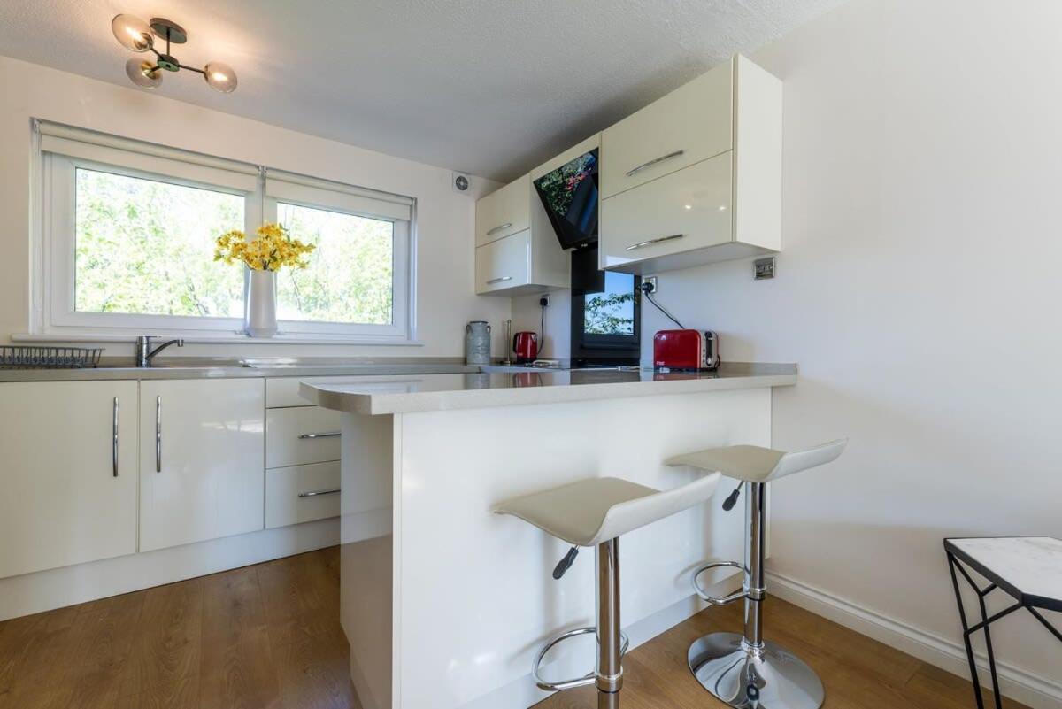 Stunning City Centre 1 Bed With Free Parking Γλασκώβη Εξωτερικό φωτογραφία
